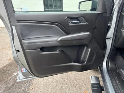 2025 Chevrolet Colorado WT/LT