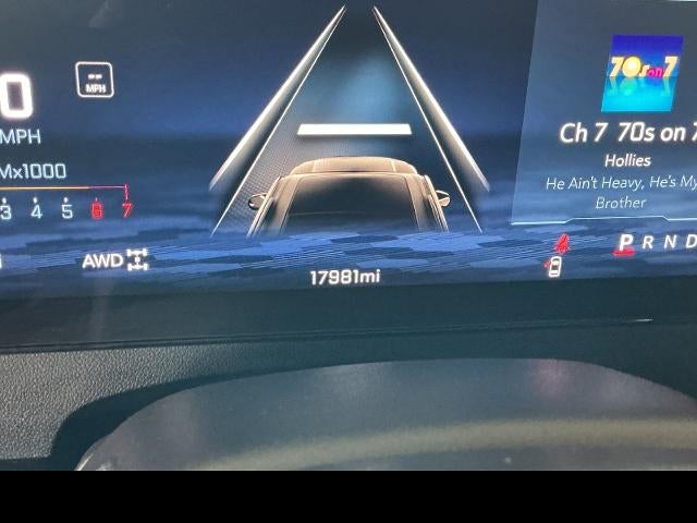 2025 Chevrolet Traverse Z71