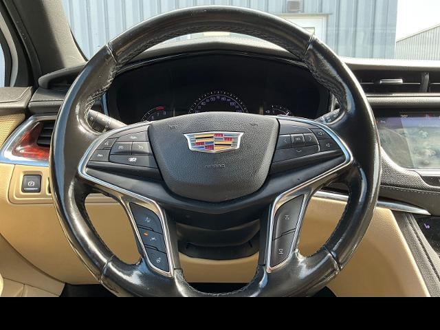 2019 Cadillac XT5 Luxury FWD