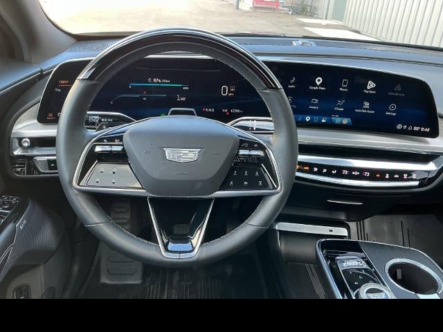2024 Cadillac LYRIQ Luxury 2