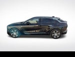 2024 Cadillac LYRIQ Luxury 2