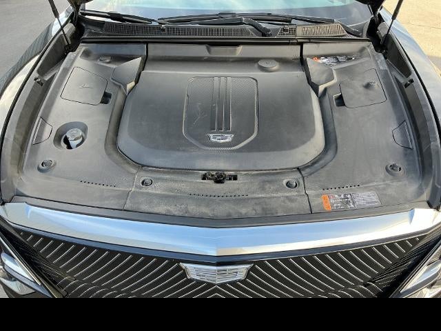 2024 Cadillac LYRIQ Luxury 2