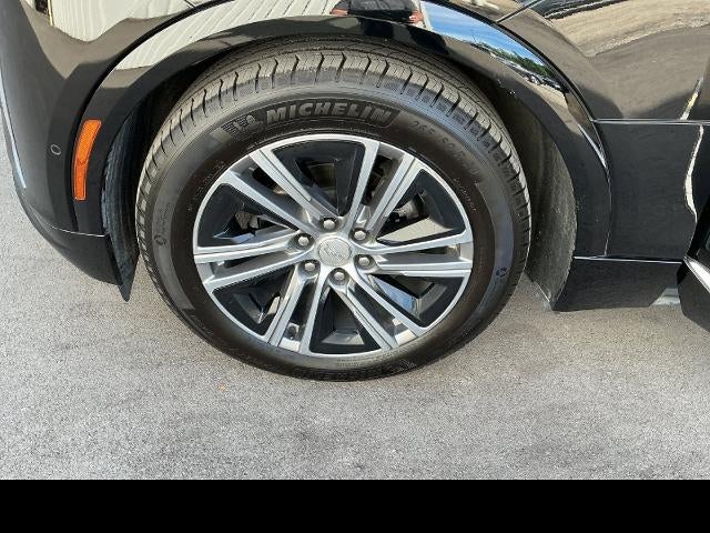 2024 Cadillac LYRIQ Luxury 2