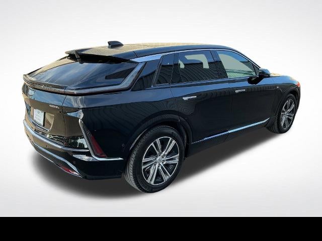 2024 Cadillac LYRIQ Luxury 2