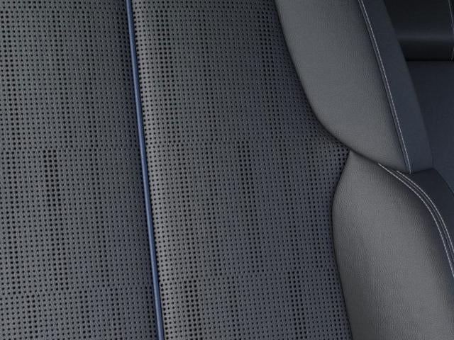 2025 Cadillac LYRIQ Luxury 2