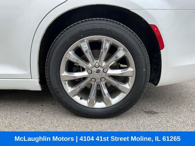 2021 Chrysler 300 Touring L