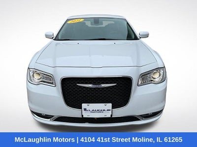 2021 Chrysler 300 Touring L