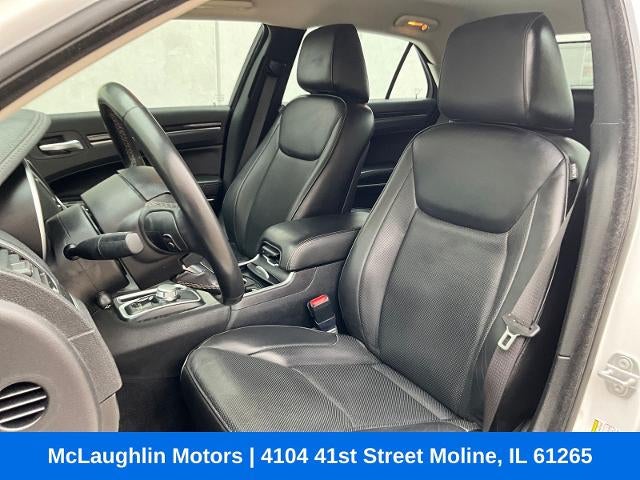 2021 Chrysler 300 Touring L