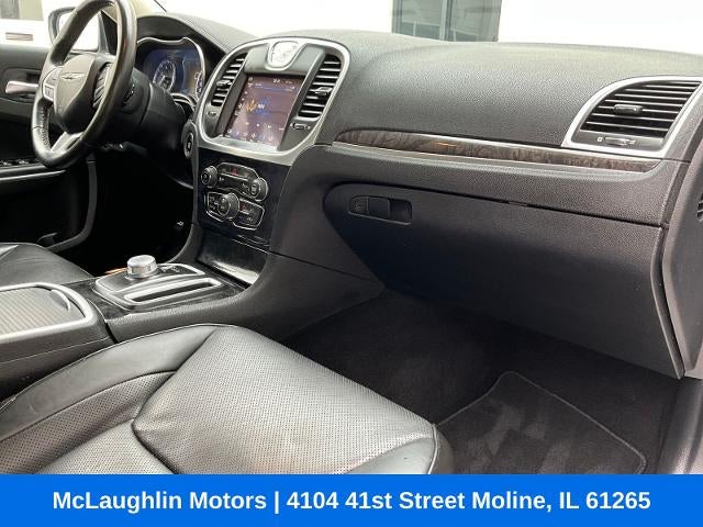 2021 Chrysler 300 Touring L