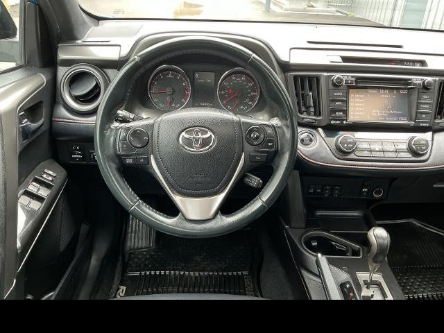 2018 Toyota RAV4 SE