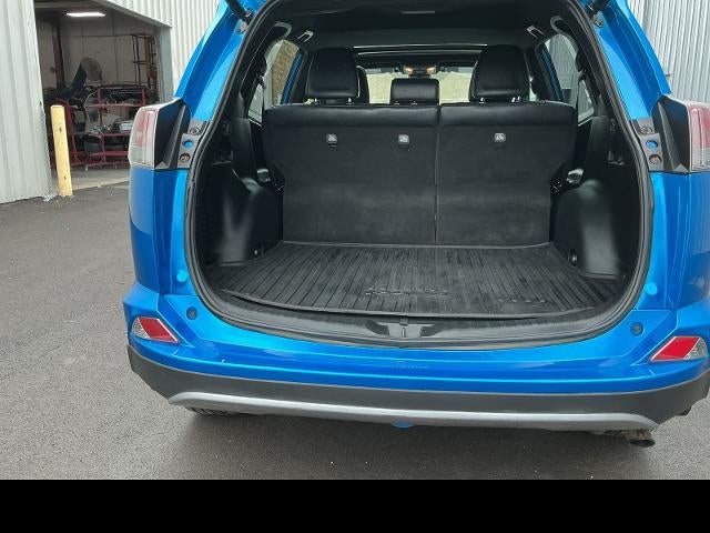 2018 Toyota RAV4 SE
