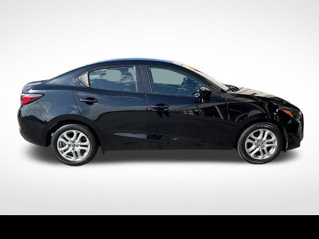 2017 Toyota Yaris iA Base