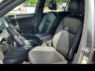 2022 Volkswagen Tiguan SE R-Line Black