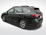 2021 Subaru Outback Base