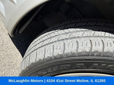 2005 Pontiac Vibe Base