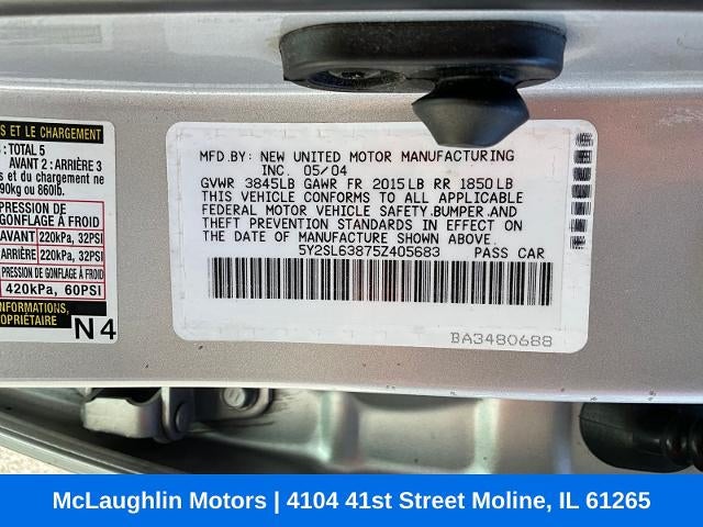 2005 Pontiac Vibe Base