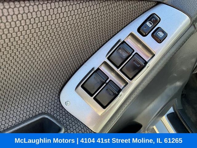 2005 Pontiac Vibe Base