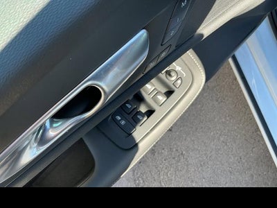 2024 Volvo S60 Plus Black Edition