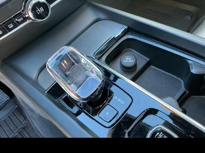 2024 Volvo S60 Plus Black Edition