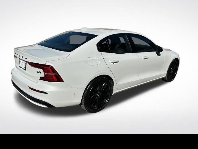 2024 Volvo S60 Plus Black Edition