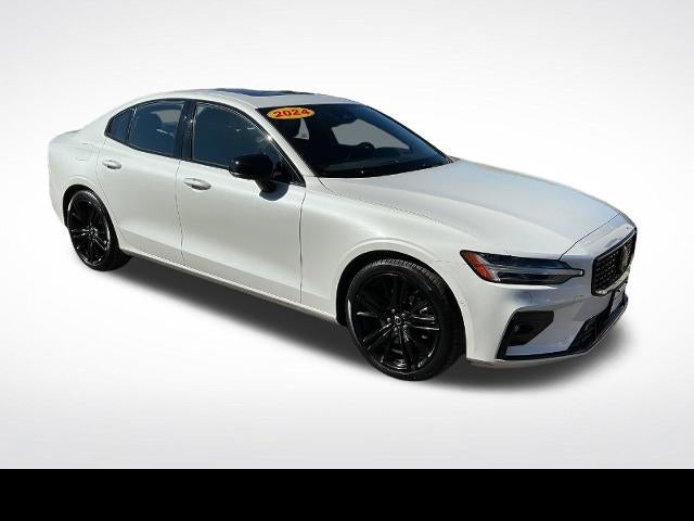 2024 Volvo S60 Plus Black Edition