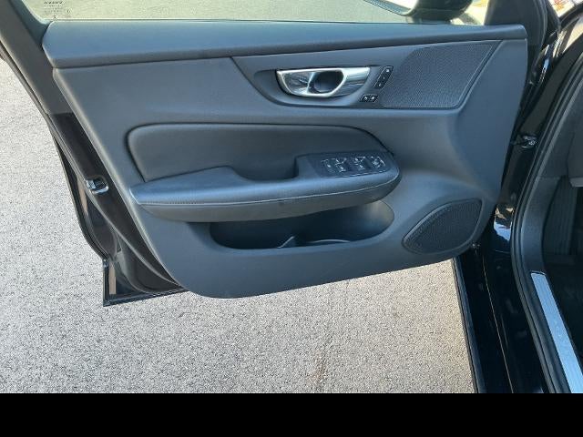 2024 Volvo S60 Core Dark Theme