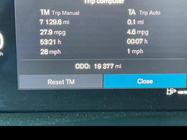 2024 Volvo S60 Core Dark Theme