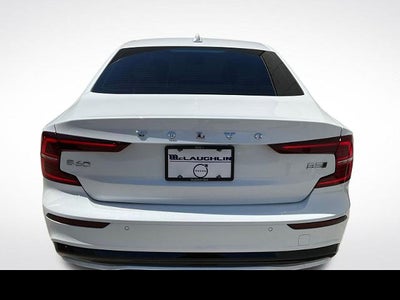 2024 Volvo S60 Plus Dark Theme