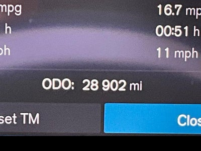 2024 Volvo S60 Plus Dark Theme