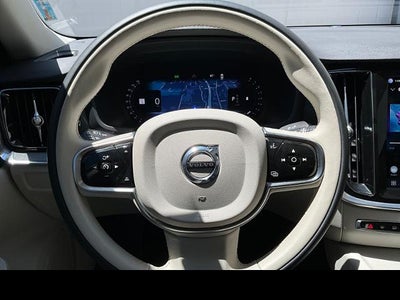 2024 Volvo S60 Plus Dark Theme