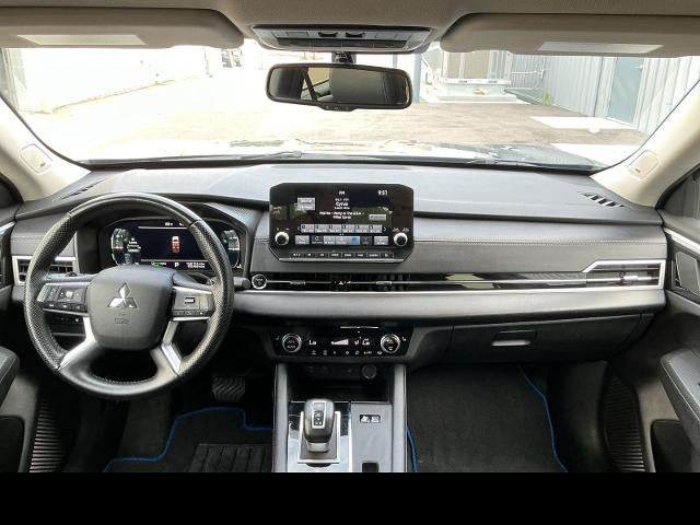2024 Mitsubishi Outlander Plug-In Hybrid SE
