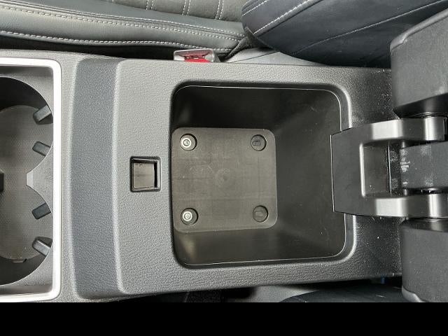 2024 Mitsubishi Outlander Plug-In Hybrid SE