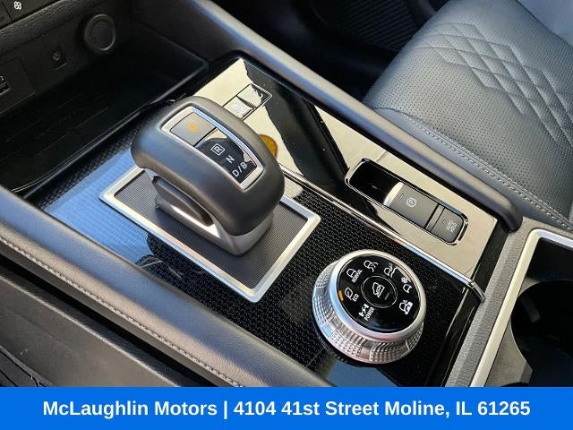 2025 Mitsubishi Outlander Plug-In Hybrid SEL