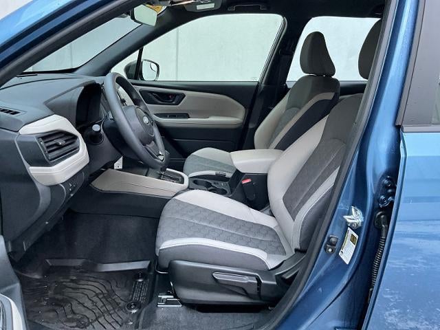 2025 Subaru Forester Base