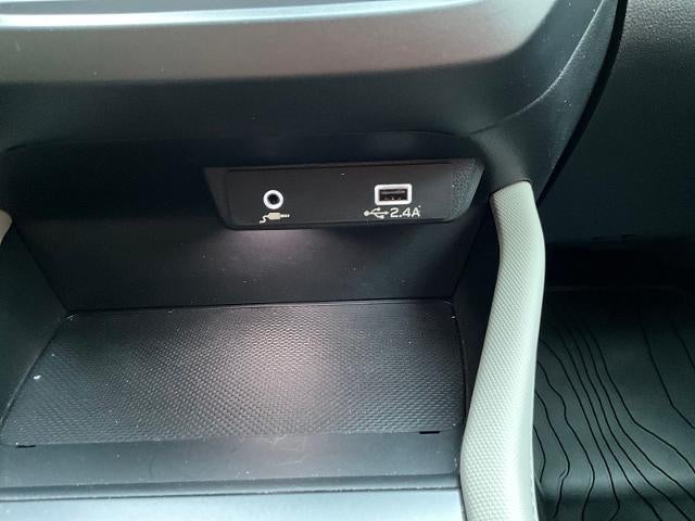 2025 Subaru Forester Base