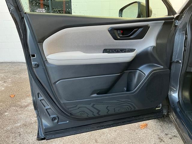 2025 Subaru Forester Base