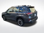 2025 Subaru Forester Base