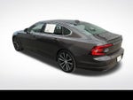 2022 Volvo S90 Momentum
