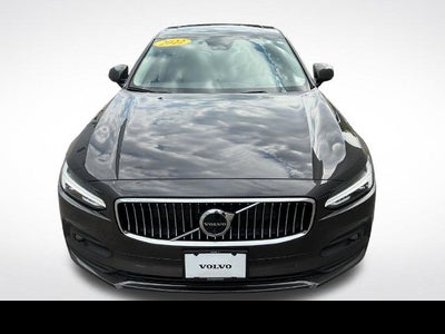 2022 Volvo S90 Momentum