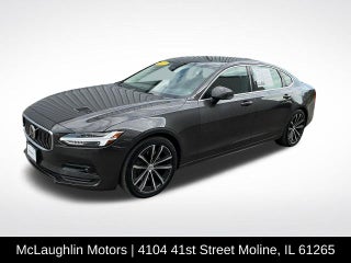 2022 Volvo S90 Momentum