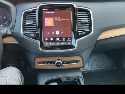 2024 Volvo XC90 Plus Bright Theme