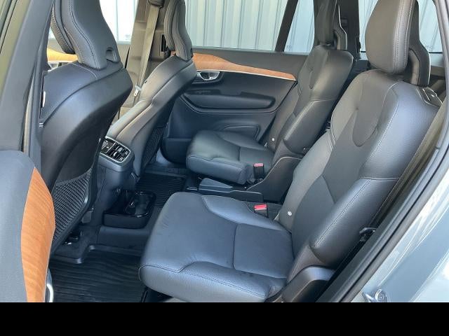 2024 Volvo XC90 Plus Bright Theme