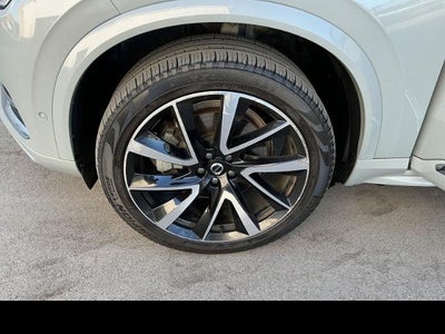 2024 Volvo XC90 Plus Bright Theme