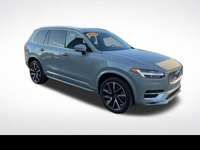 2024 Volvo XC90 Plus Bright Theme