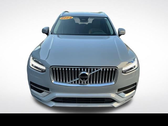 2024 Volvo XC90 Plus Bright Theme