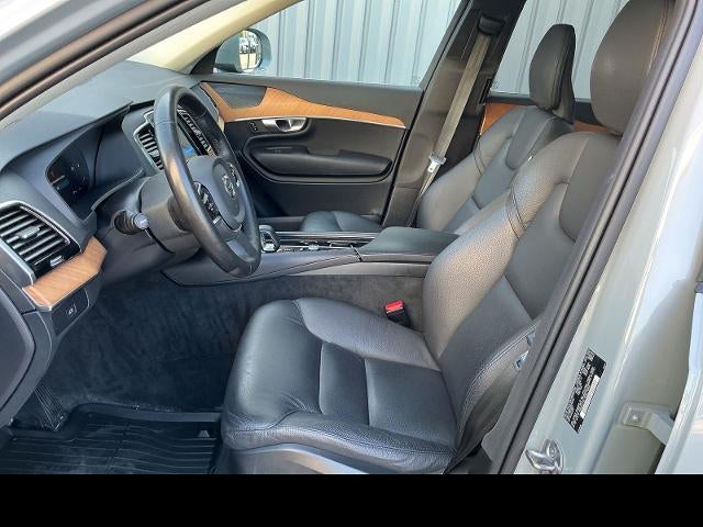 2024 Volvo XC90 Plus Bright Theme