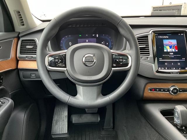 2024 Volvo XC90 Core Bright Theme