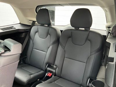 2024 Volvo XC90 Core Bright Theme