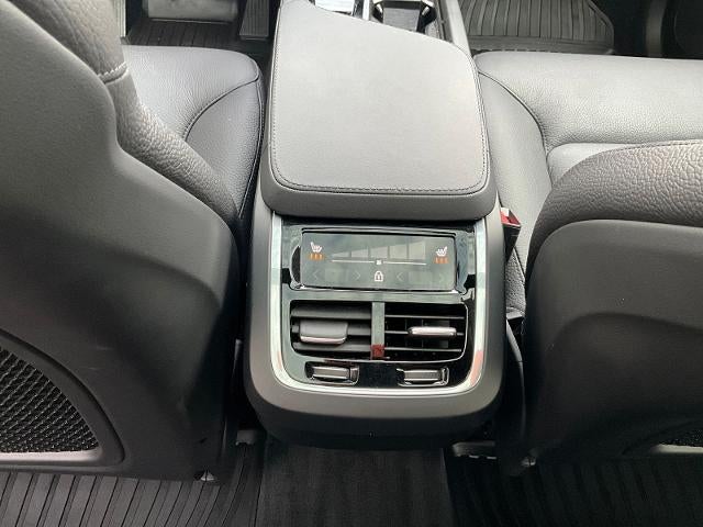 2024 Volvo XC90 Core Bright Theme