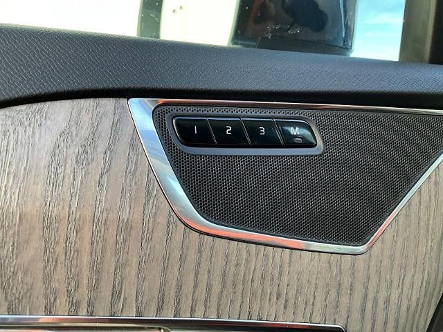 2023 Volvo XC90 Plus